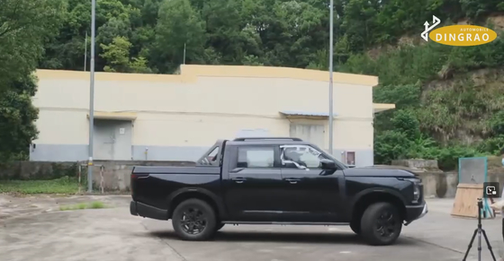 कस्टमाइज्ड एक्सपोर्ट मेड इन चाइना स्पेशल बुलेटप्रूफ 5 साइड एमी न्यू 2.3T पिकअप कार